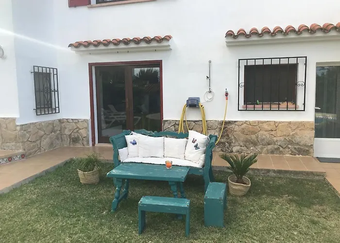 Les Maisons Bleues *